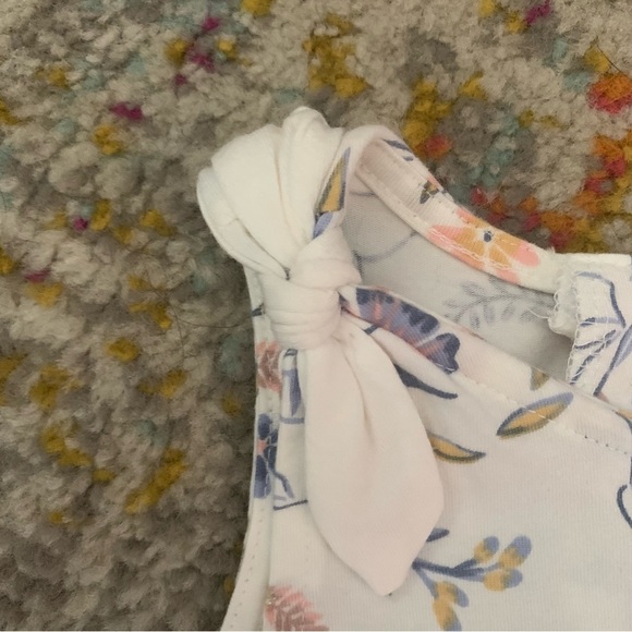 👗Savannah 24 months Dress with bunnies, gold accents, EUC - Picture 3 of 6